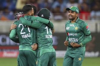 इंग्ल्यान्डसँग खेल्ने पाकिस्तानी टोली घोषणा